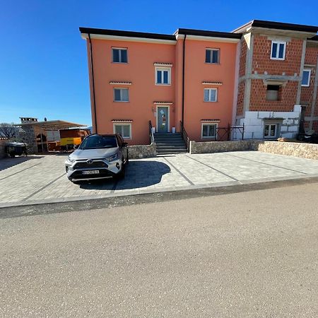Gallery Apartment In Skrbčići Екстериор снимка