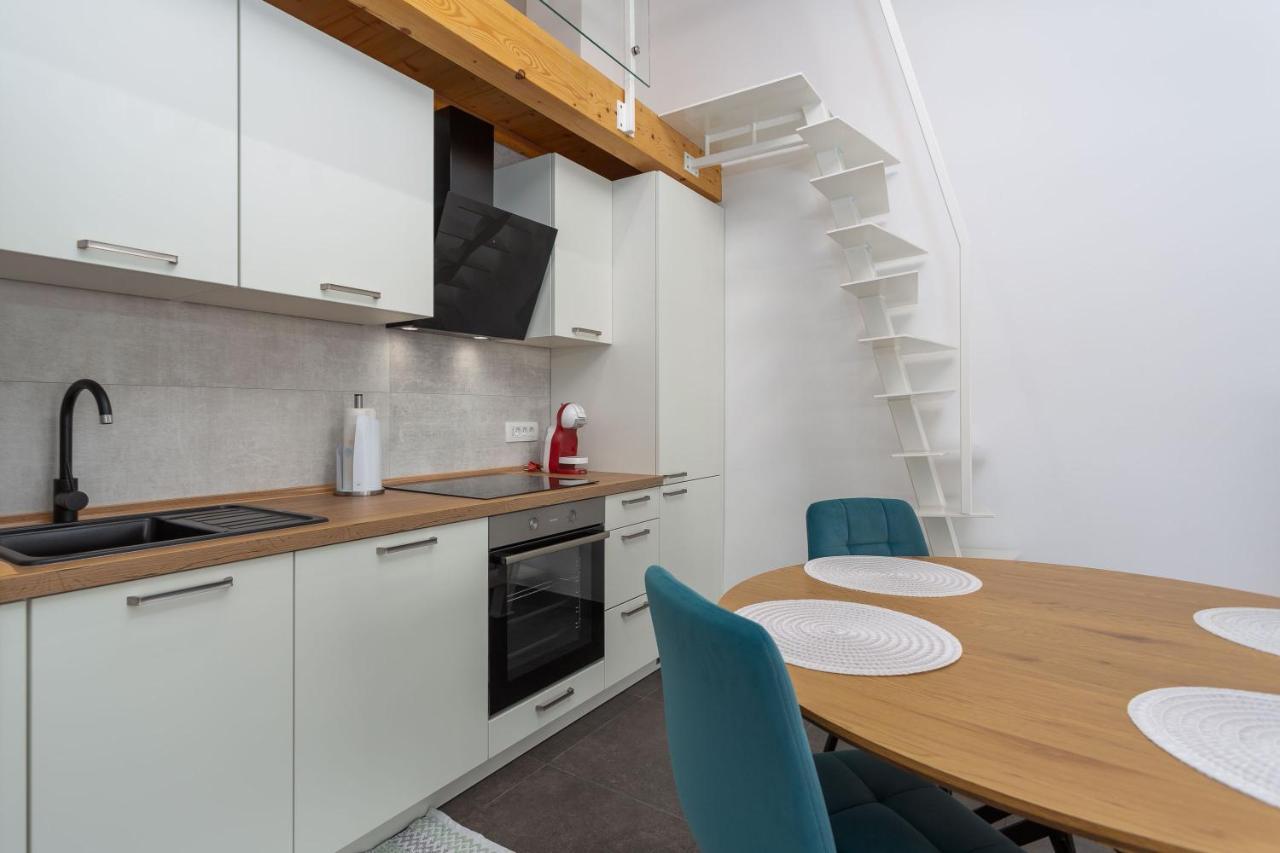 Gallery Apartment In Skrbčići Екстериор снимка