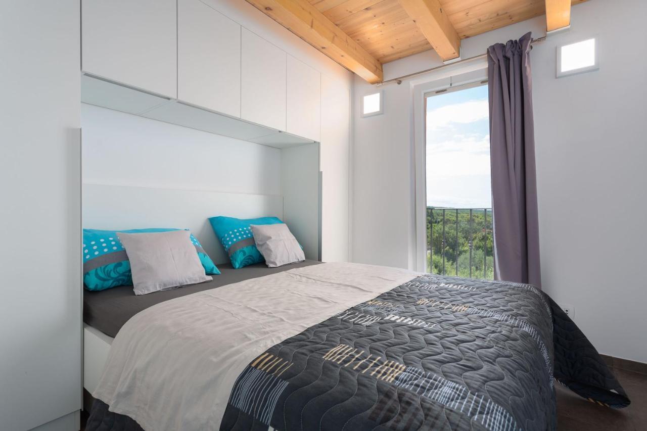 Gallery Apartment In Skrbčići Екстериор снимка