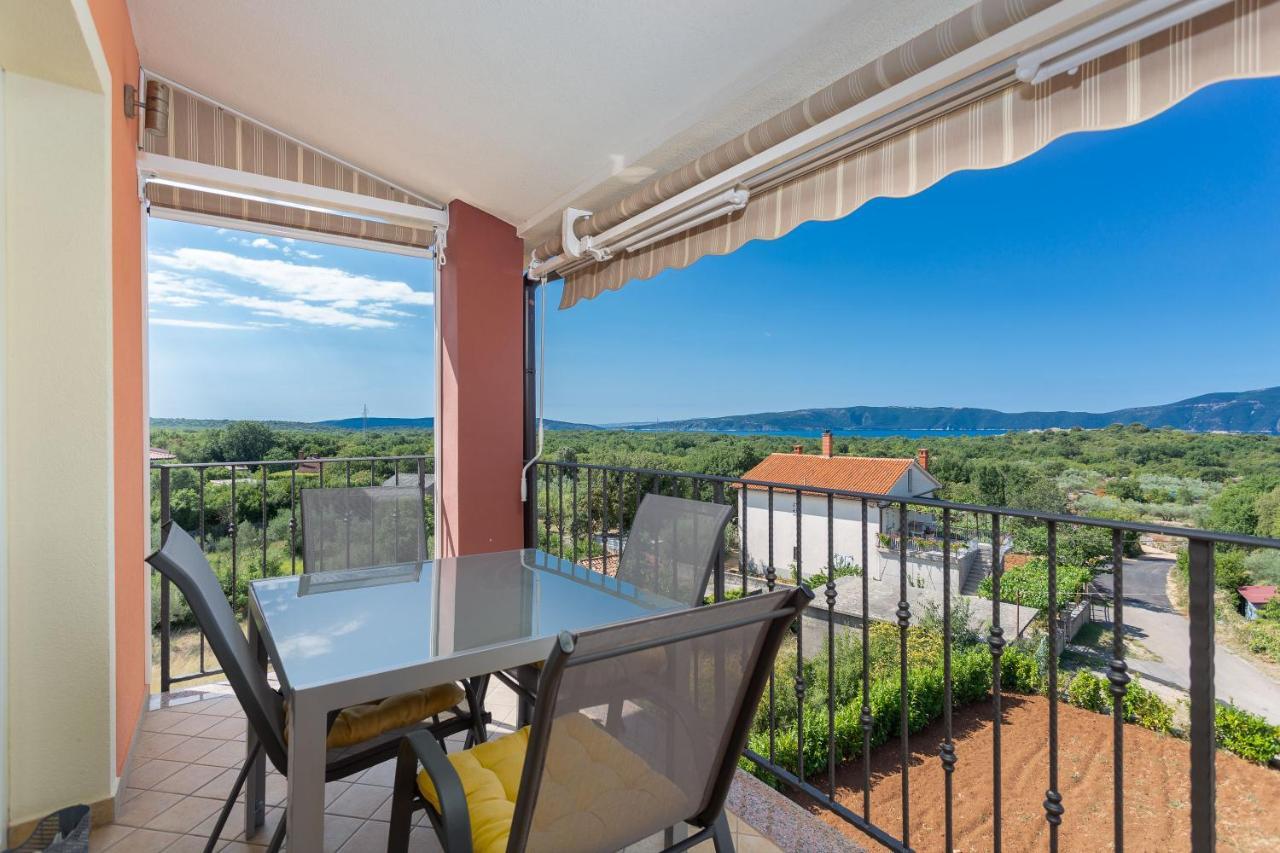 Gallery Apartment In Skrbčići Екстериор снимка
