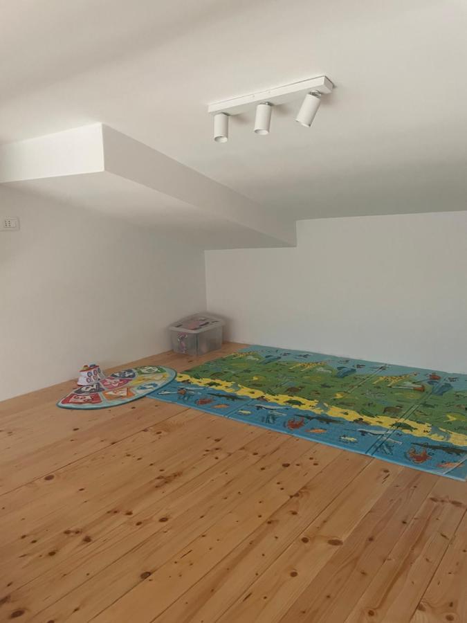 Gallery Apartment In Skrbčići Екстериор снимка