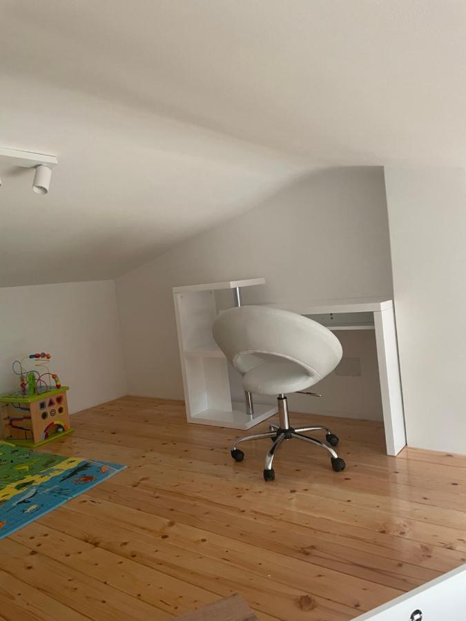 Gallery Apartment In Skrbčići Екстериор снимка